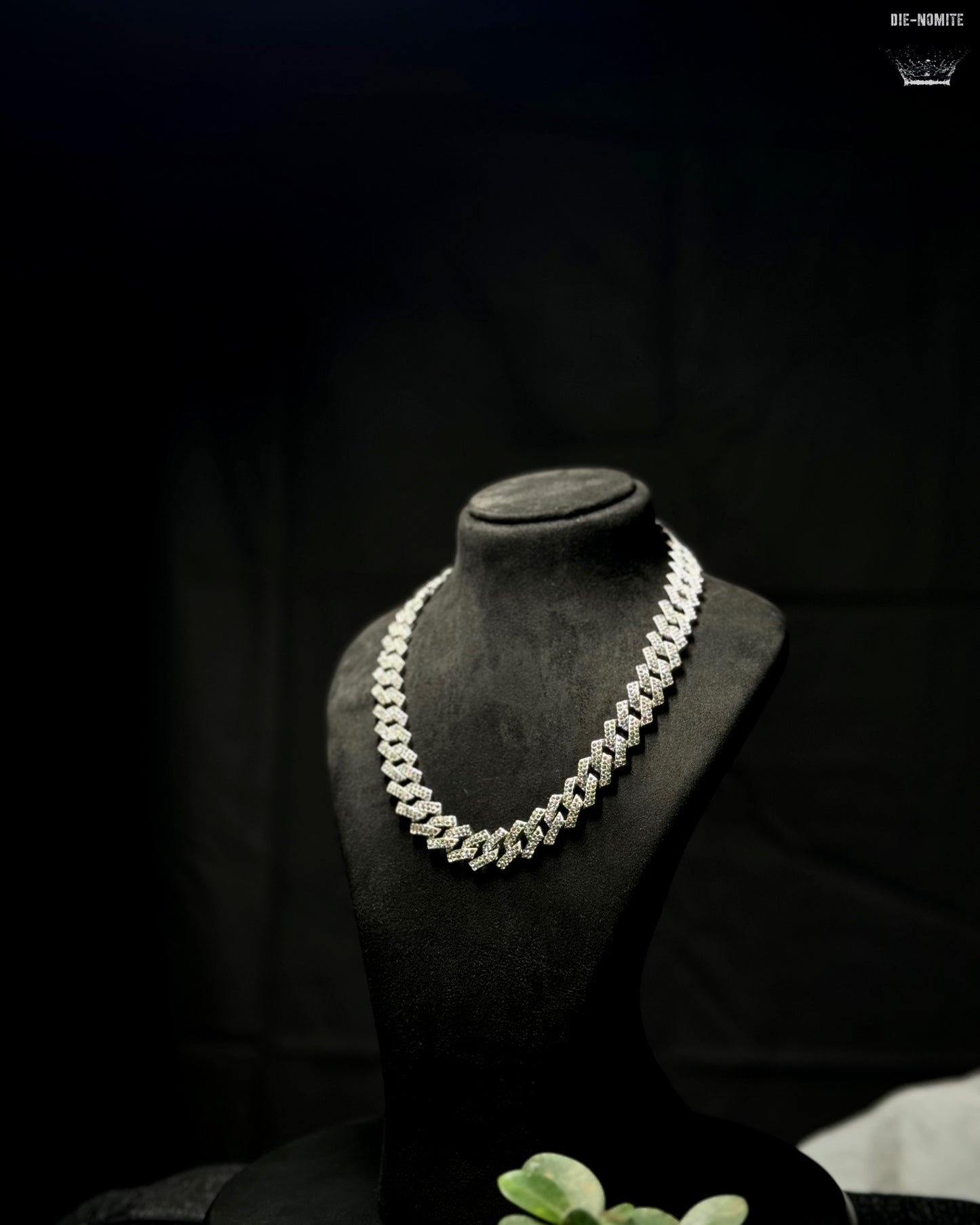 1 Cuban Link Chain Iced Out